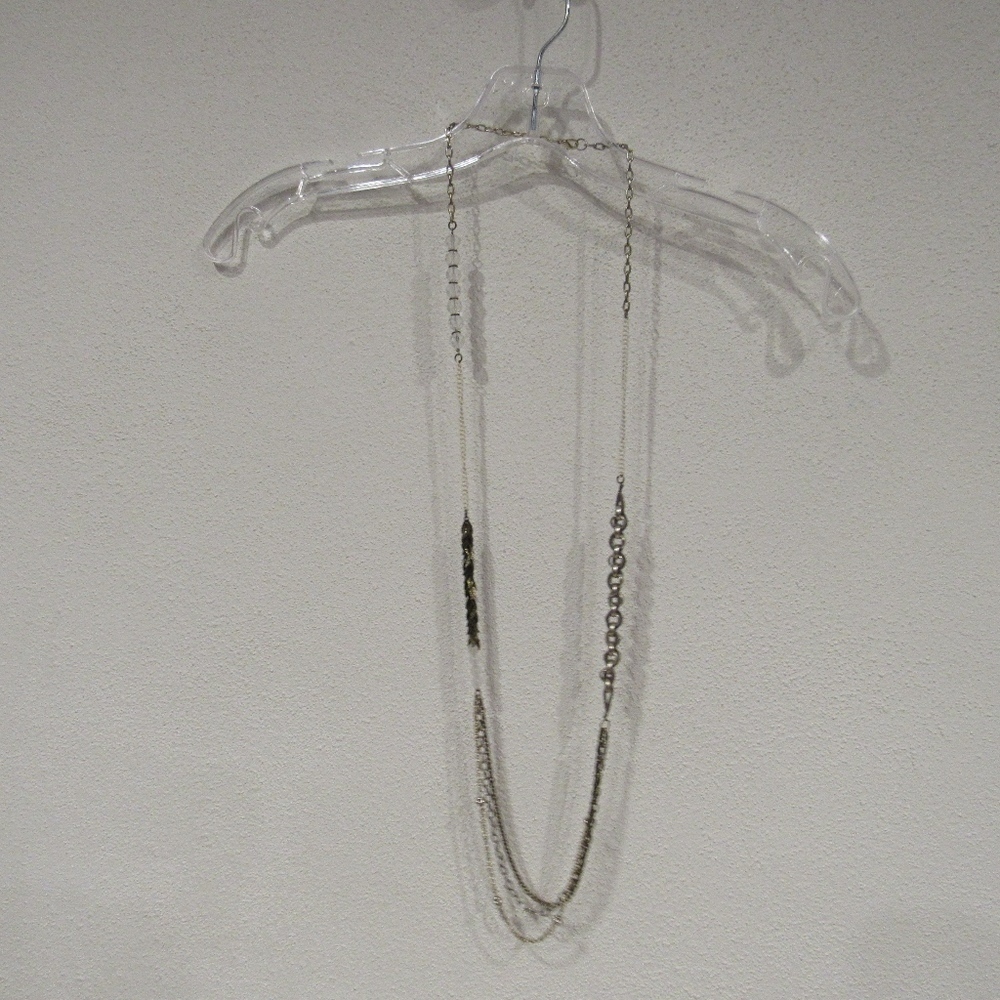Strand Necklace EUC